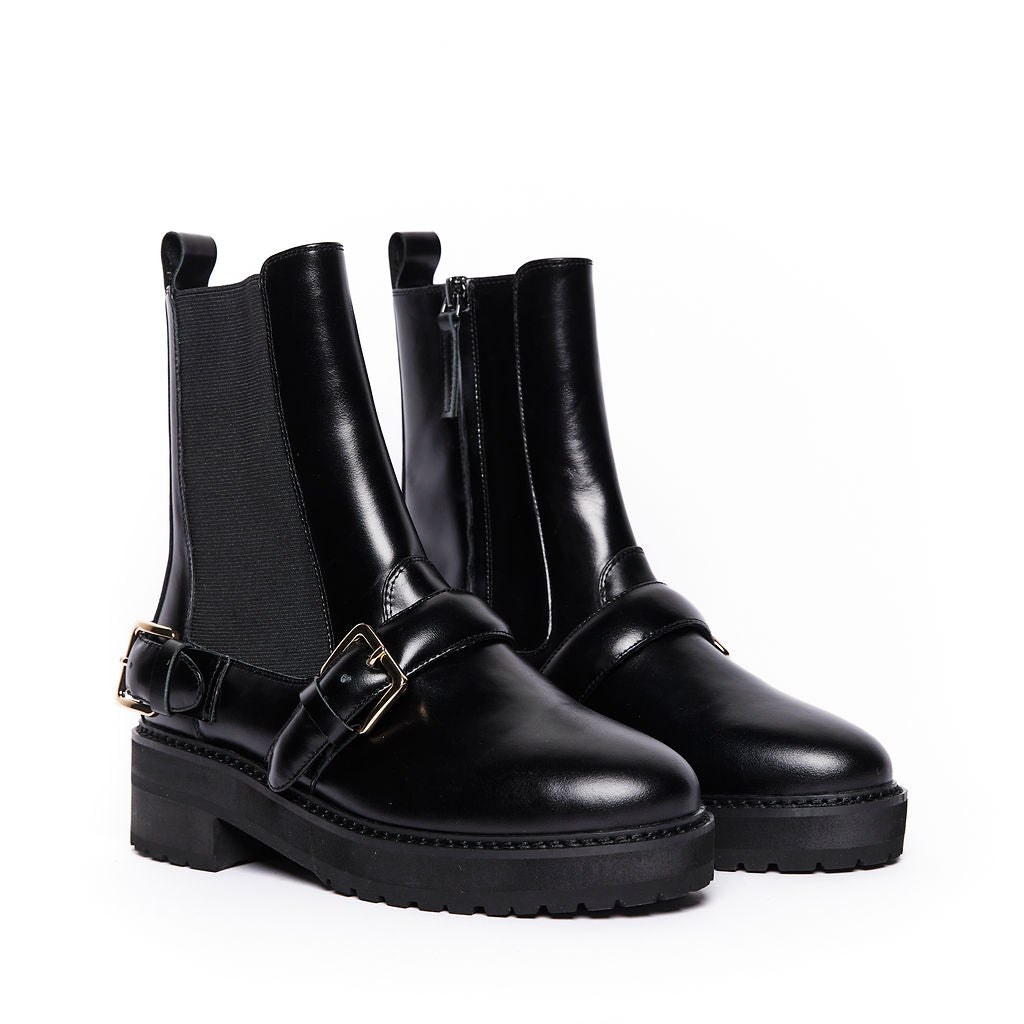 EVERYWHERE Black