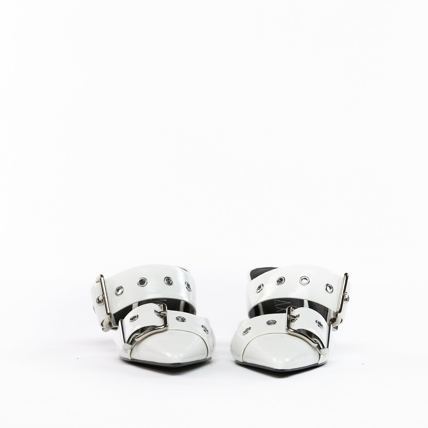 GOYA White