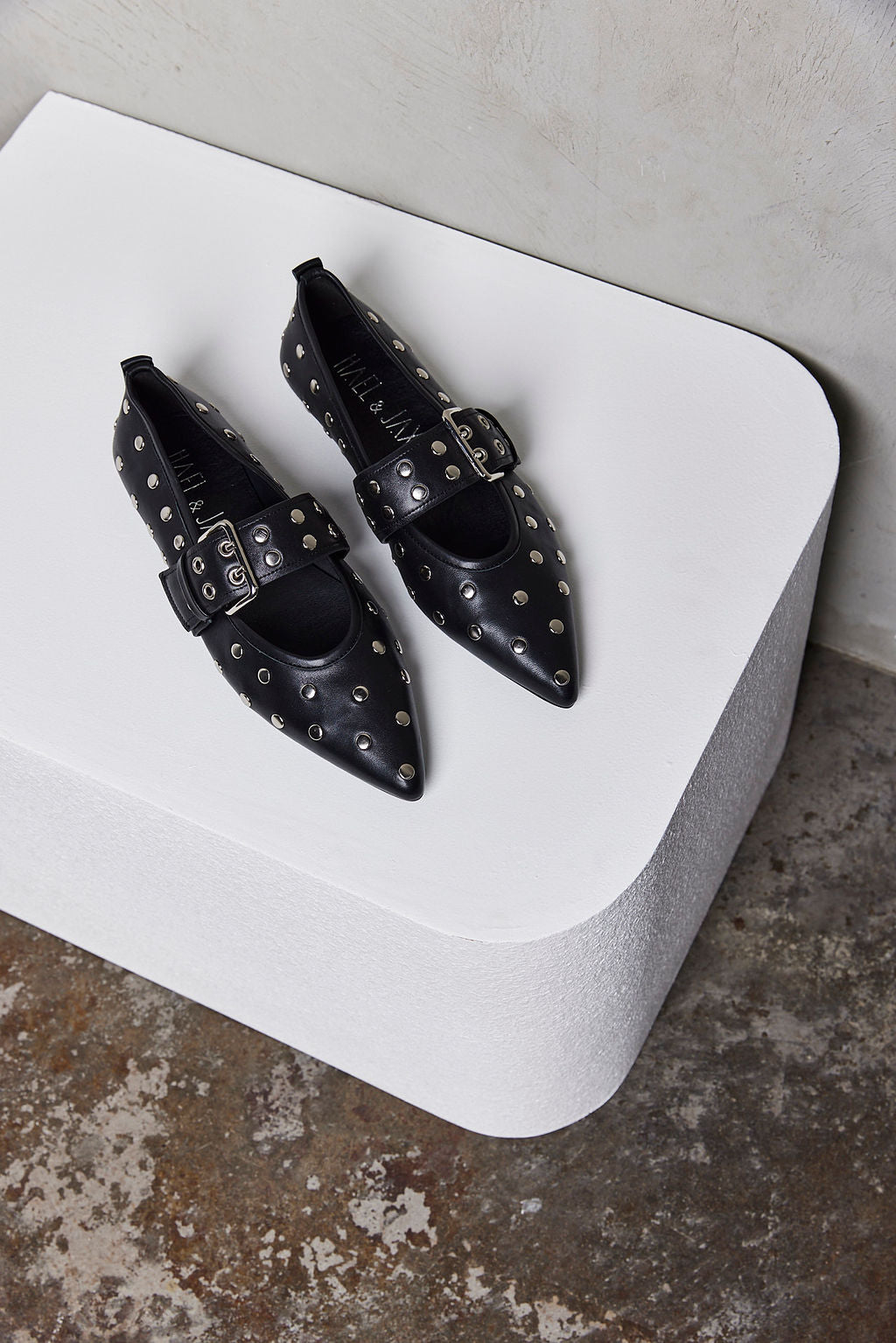 TUSK Black
