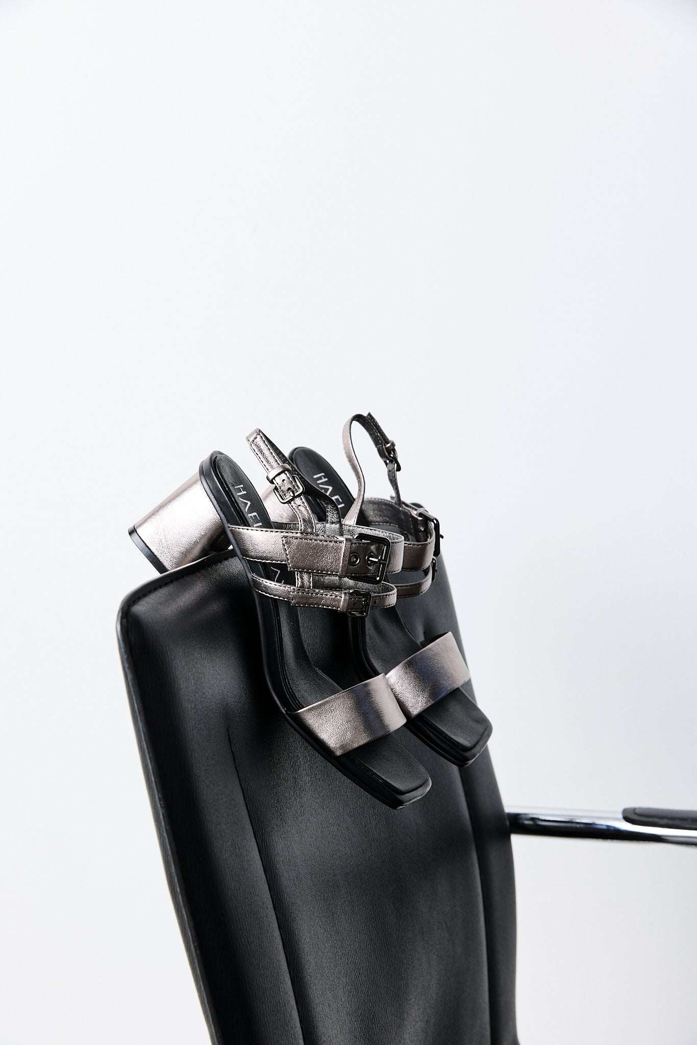 COSMOPOLITAN Pewter
