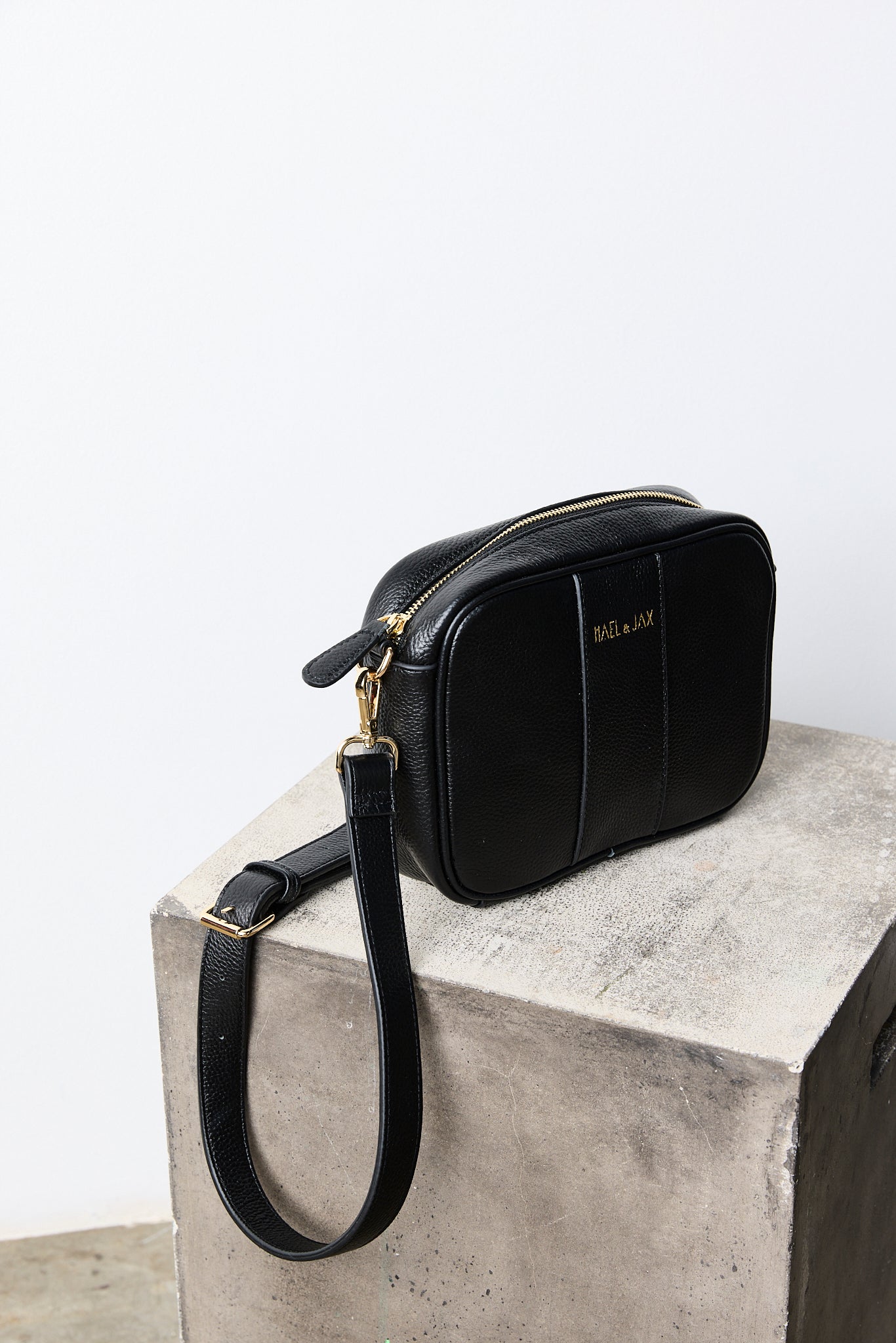 NATE BAG Black Leather