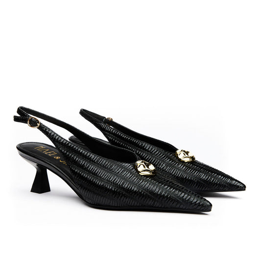NUANCED Black