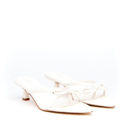 UNIVERSE White