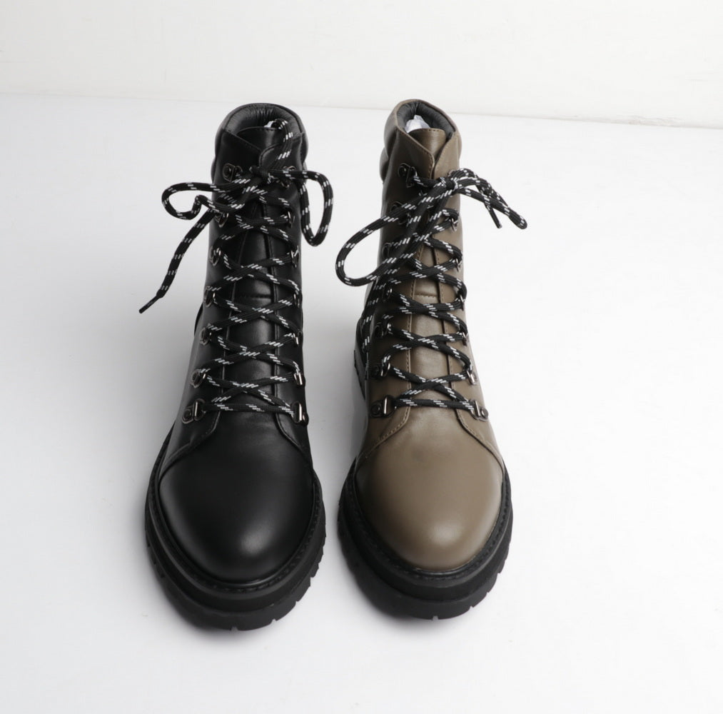 ESSENCE Black (Sample37)