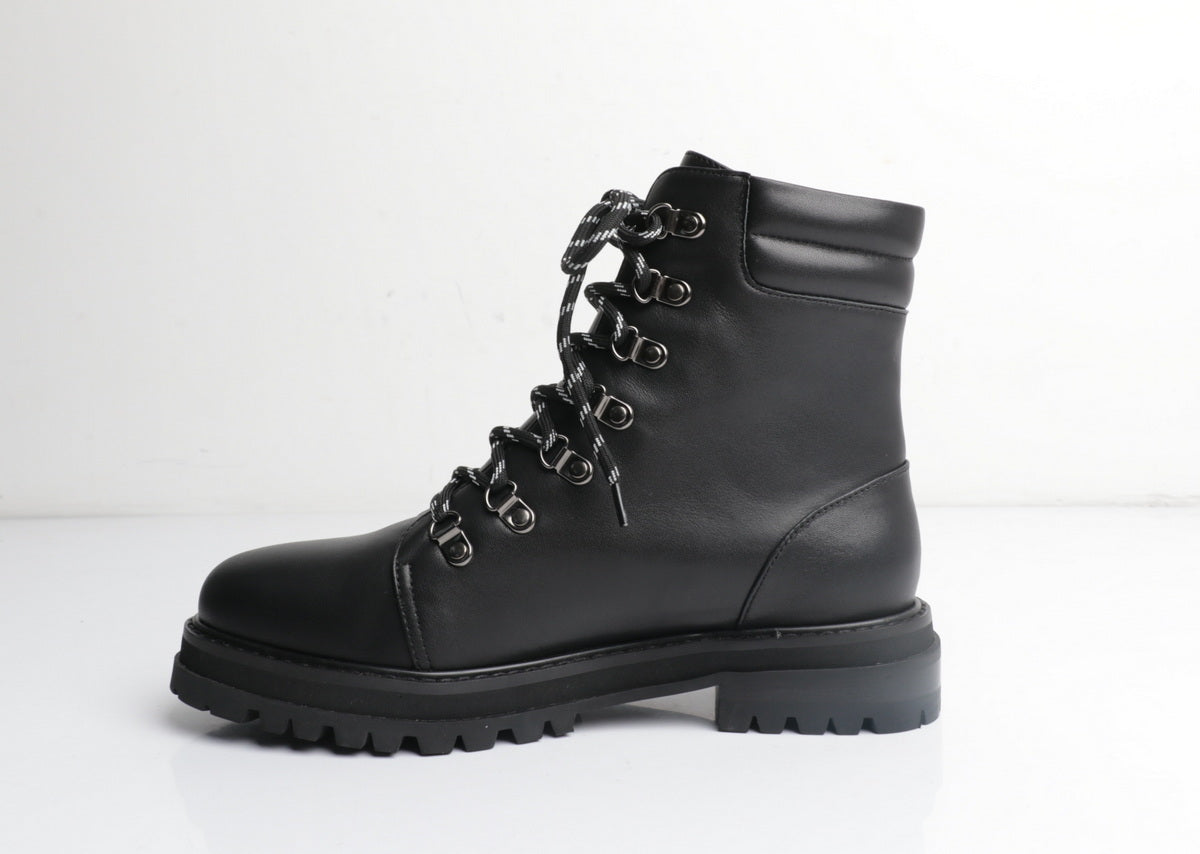 ESSENCE Black (Sample37)