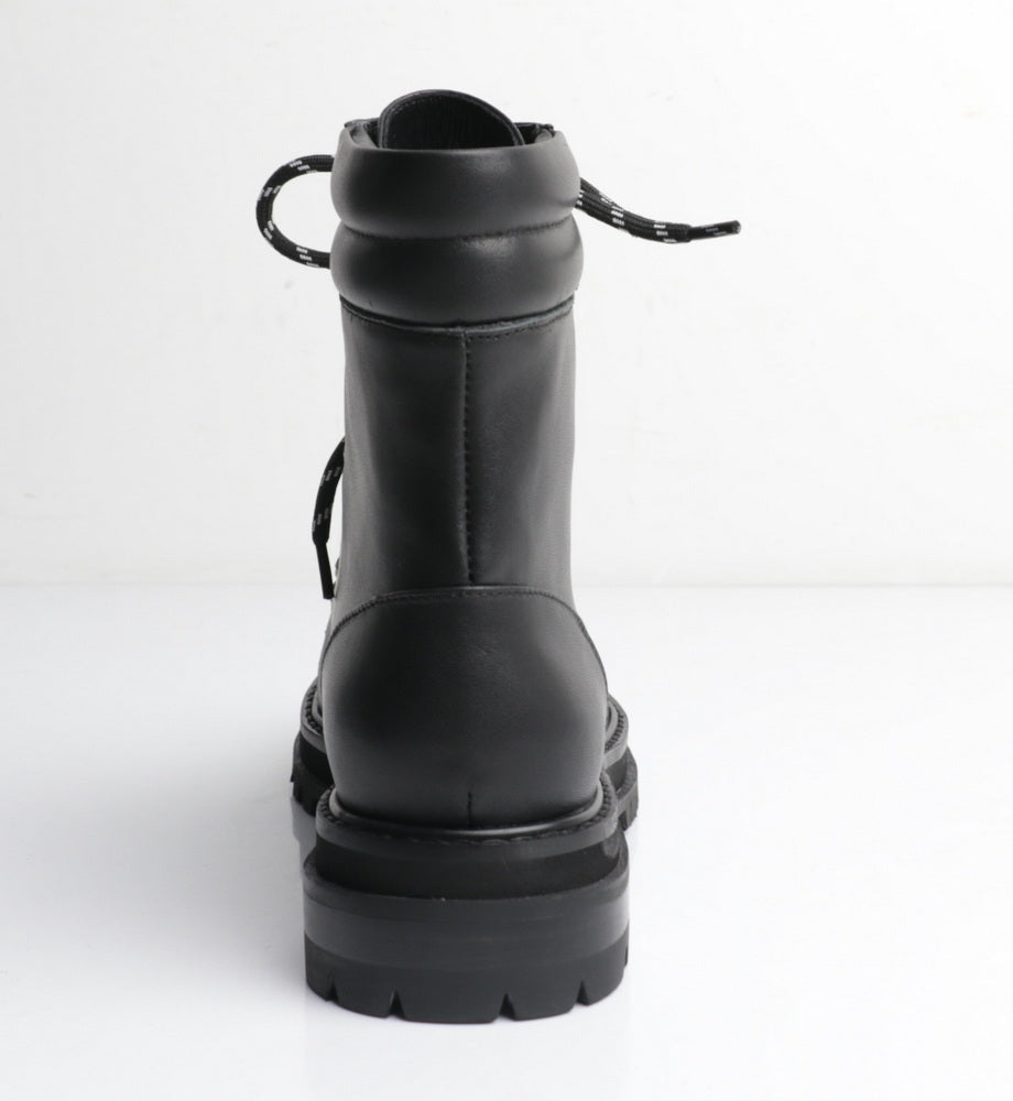 ESSENCE Black (Sample37)